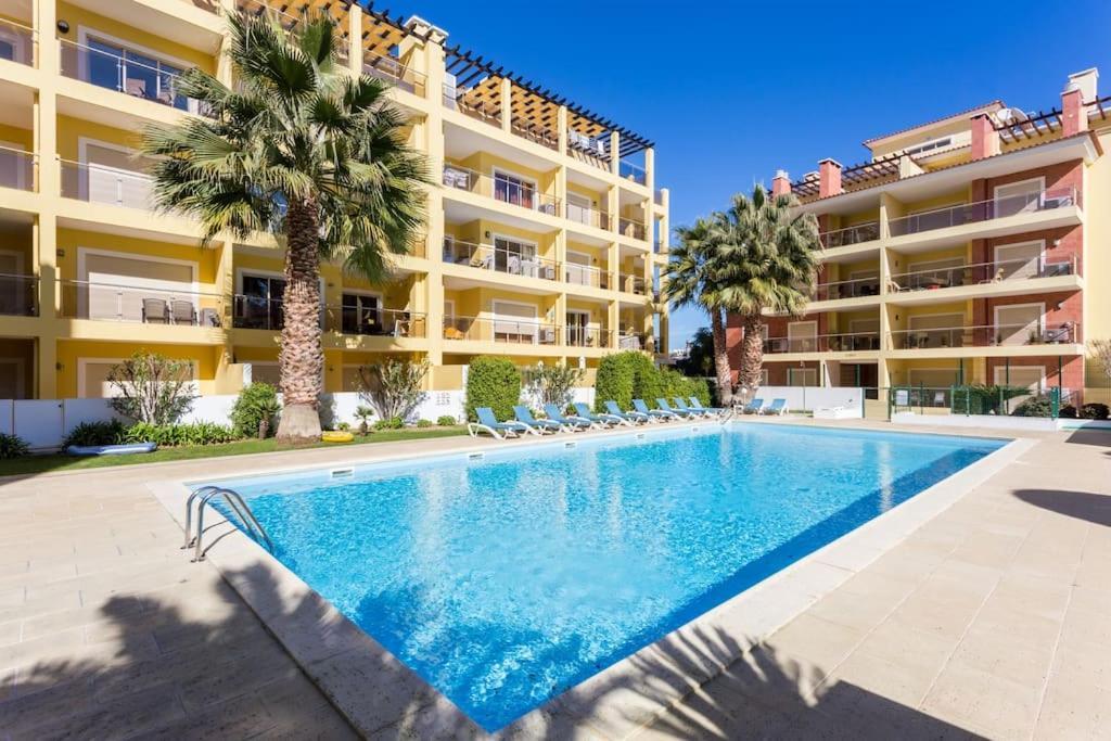 Sea Breeze Lagos Apartment Esterno foto